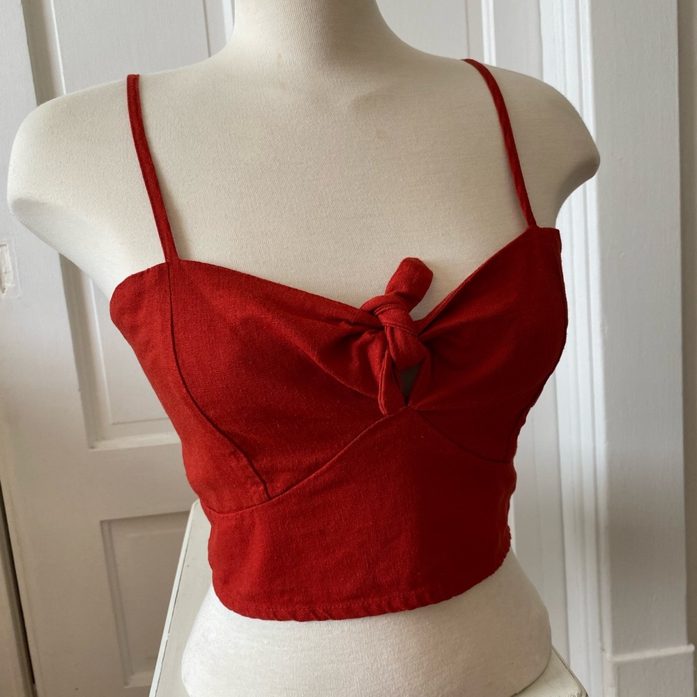 Linen Red front tied bow bustier camisole. Size Small.